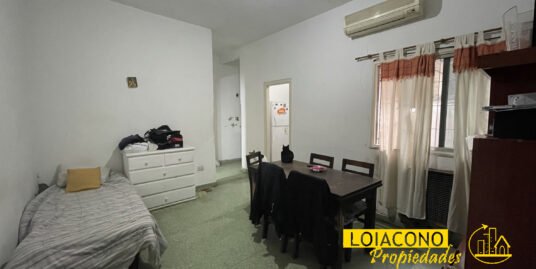 Av. Riestra 5700, Villa Lugano