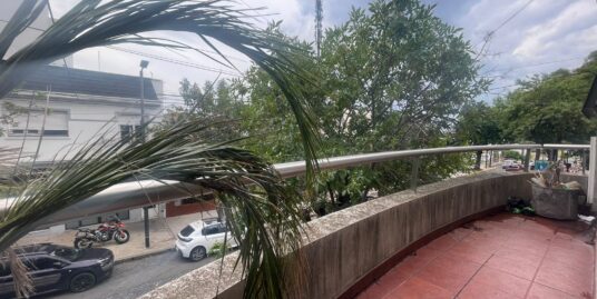 Delfín Gallo 5800, Villa Lugano