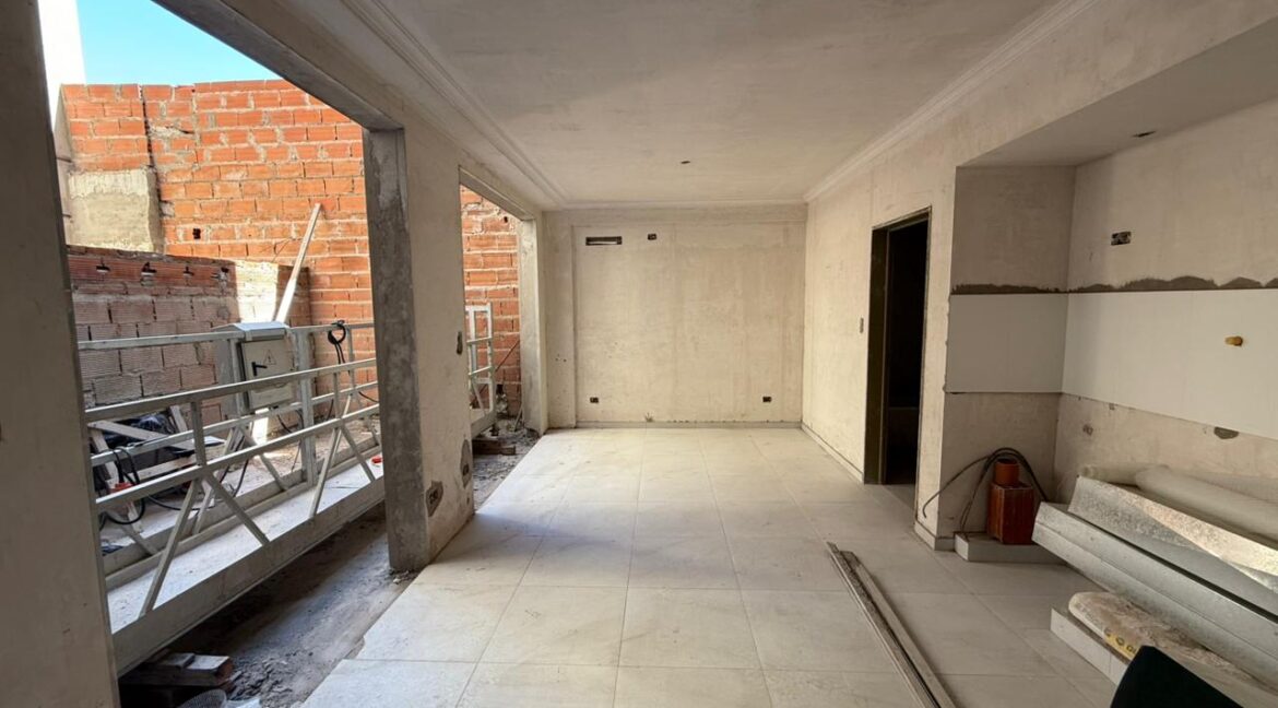 WhatsApp Image 2025-10-27 at 14.52.16 (1)