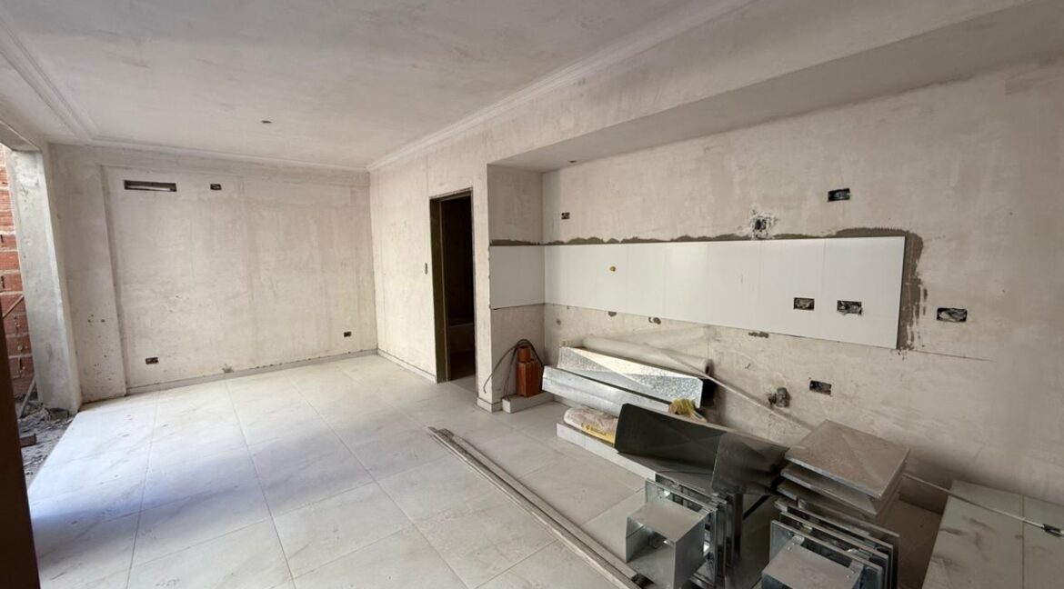 WhatsApp Image 2025-10-27 at 14.52.16