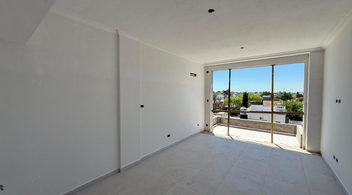 WhatsApp Image 2025-10-27 at 15.16.02