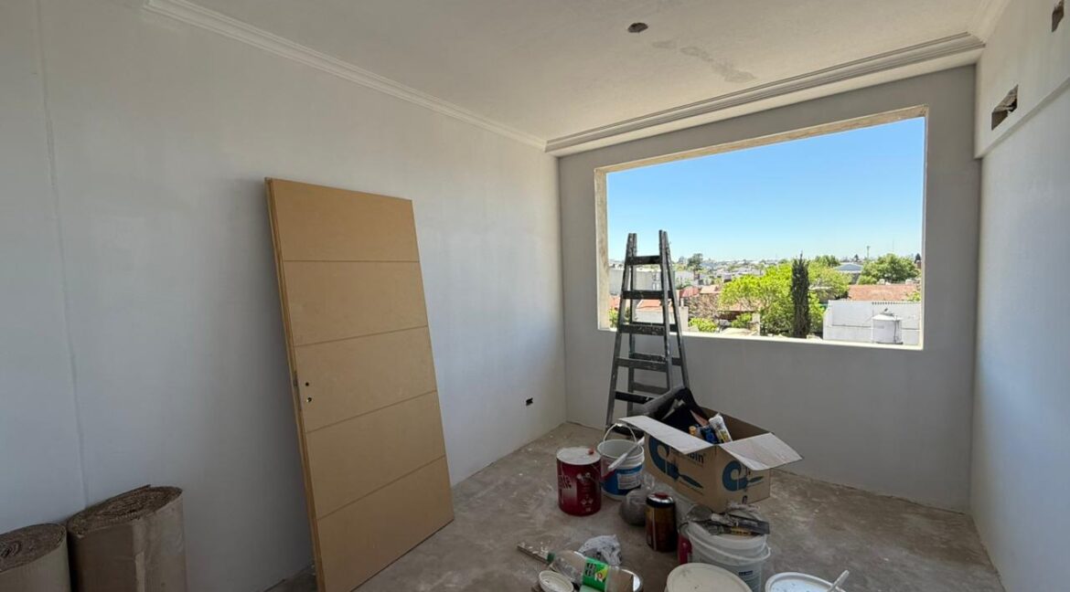 WhatsApp Image 2025-10-27 at 15.22.00