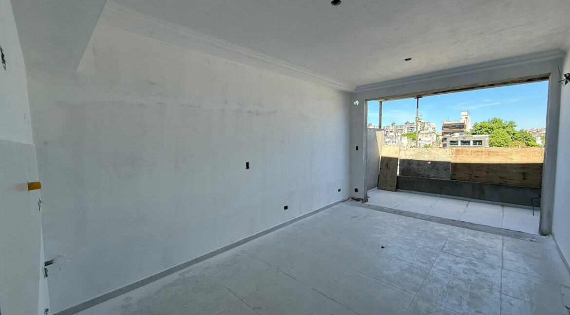 WhatsApp Image 2025-10-27 at 15.27.38