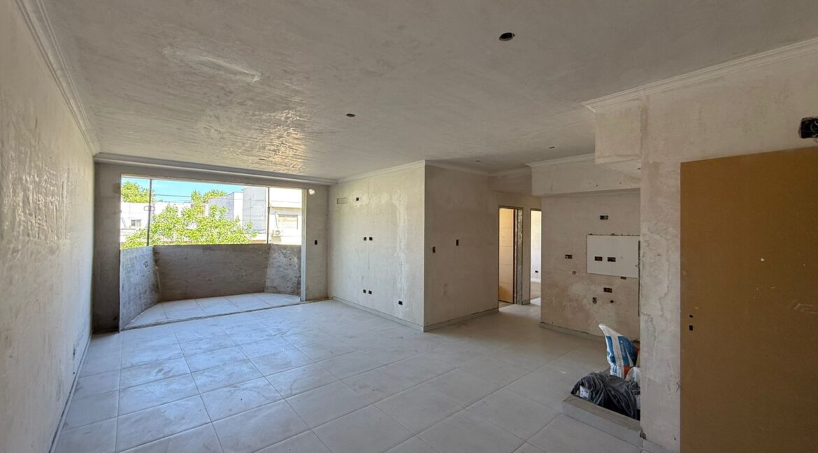 WhatsApp Image 2025-10-27 at 15.37.12