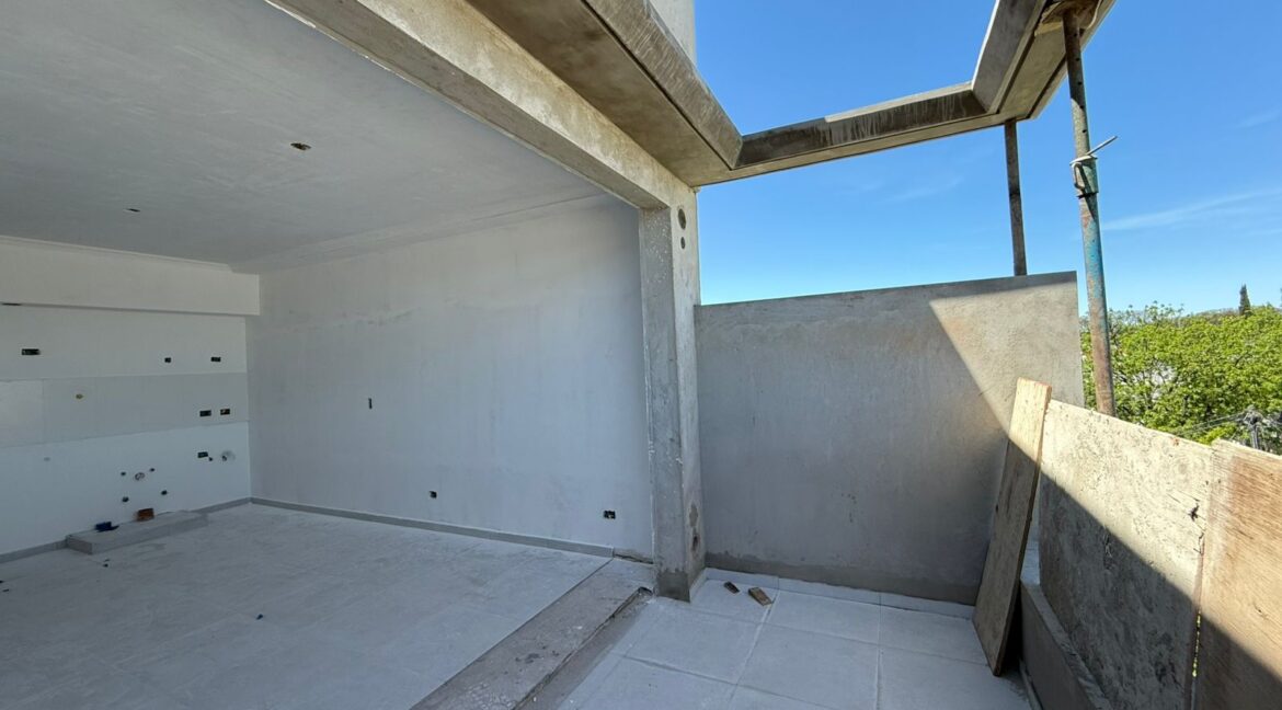 WhatsApp Image 2025-10-27 at 15.37.30